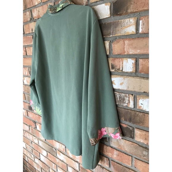 Alfred Dunner Women’s Plus Green and Floral Trim Size Open Cardigan Size 18 - Picture 4 of 7